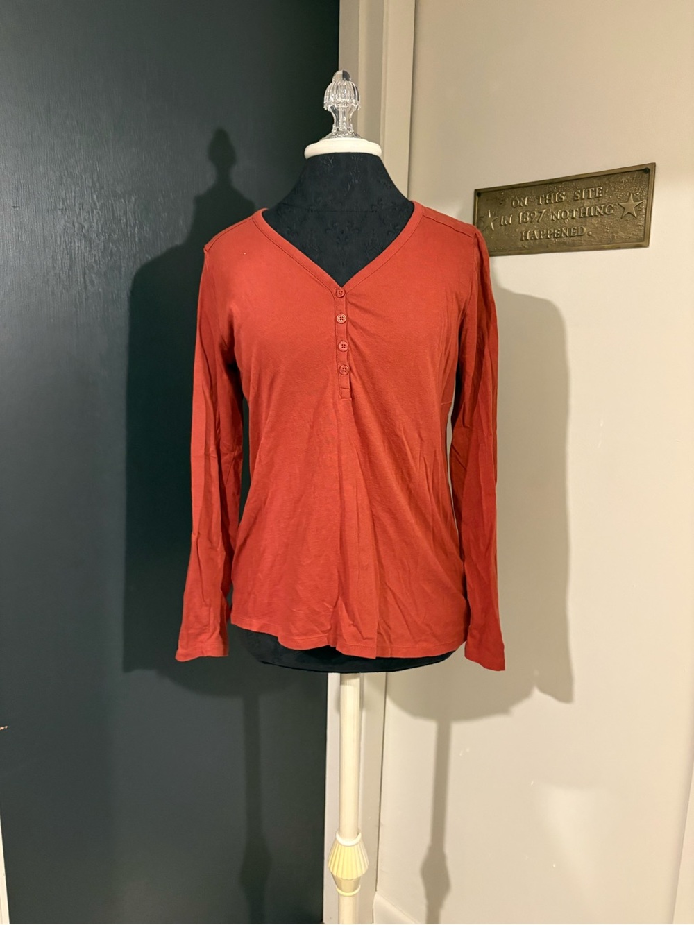 Loft 100% Cotton Rust Long-Sleeve V-Neck Henley Button Front Top 💜